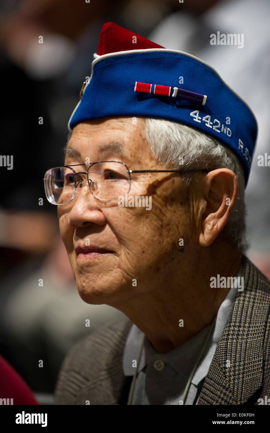 A World War II Veteran from the 442nd Regimental Combat Team attends the WWII Nisei Veterans Program National Veterans Network Stock Photo