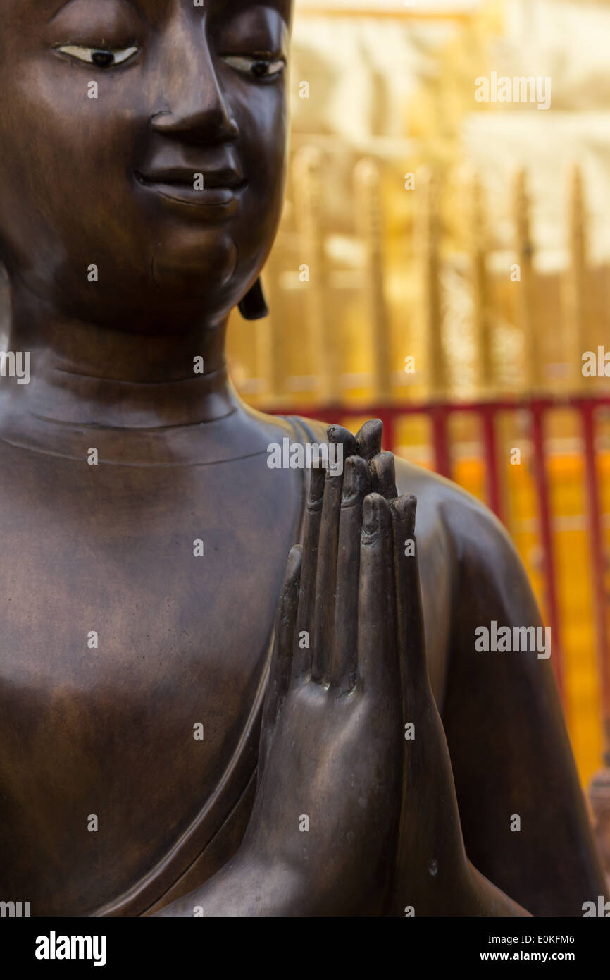 Buddhist statuary hires stock photography and images Alamy