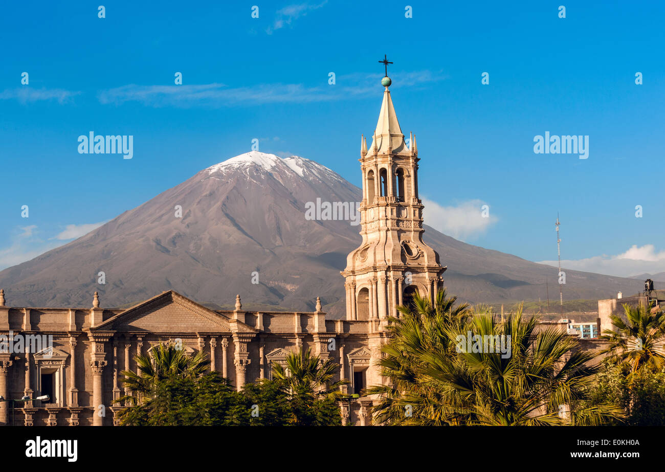 Volcano El Misti overlooks the city Arequipa in southern Peru Stock Photo