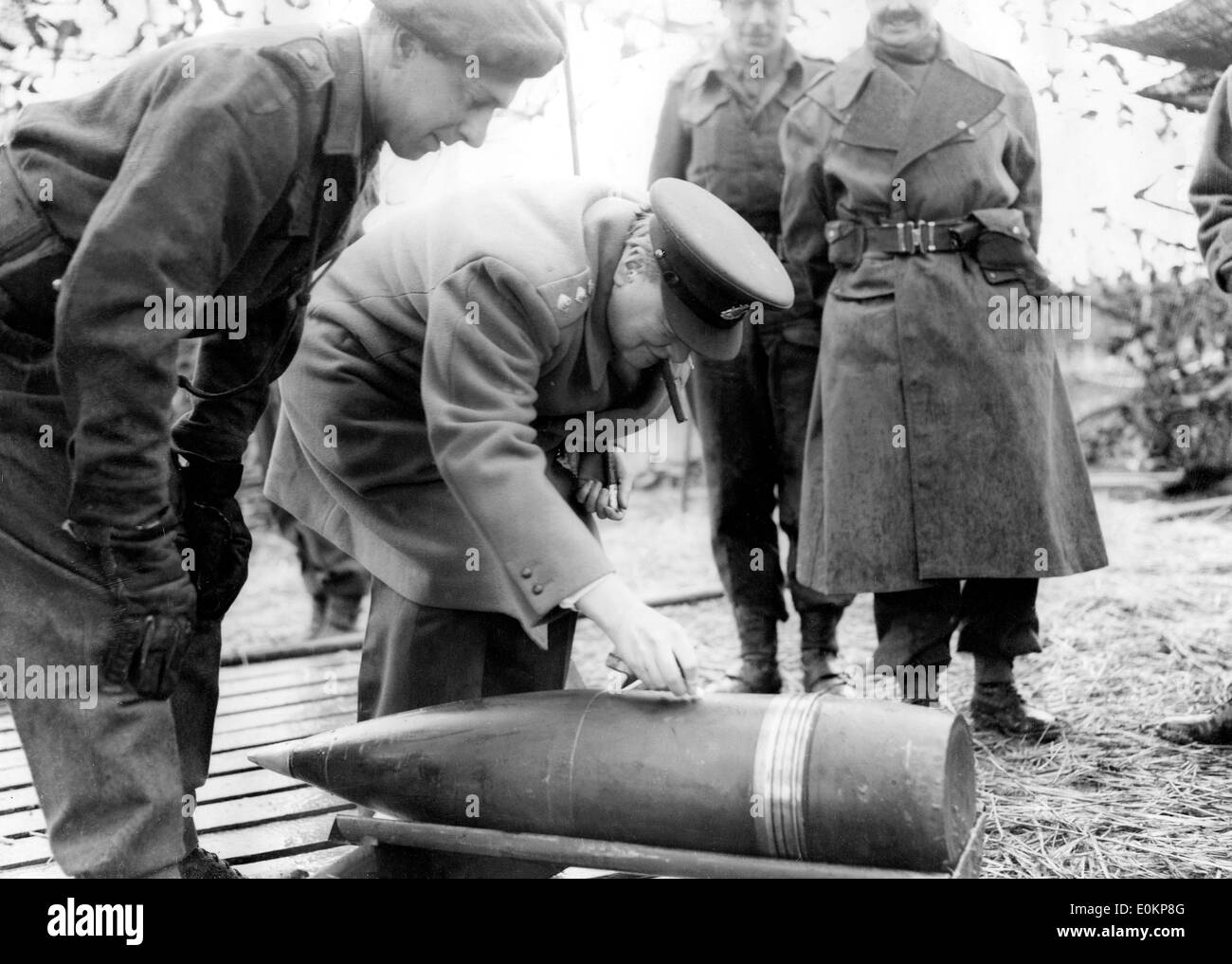 Sir Winston Churchill writes message on bomb Stock Photo