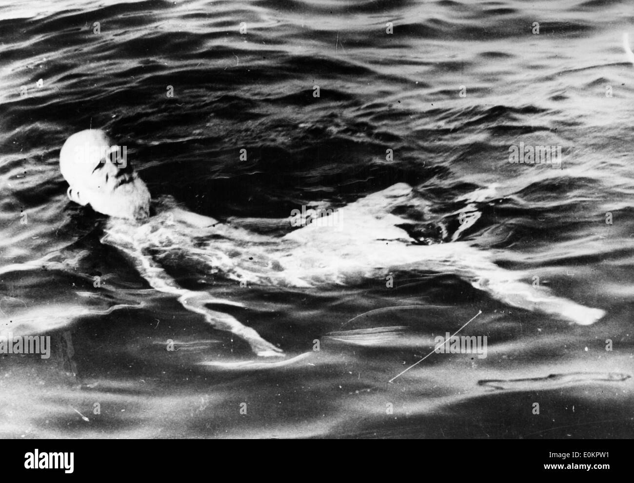 Playwright George Bernard Shaw swimming in England Stock Photo