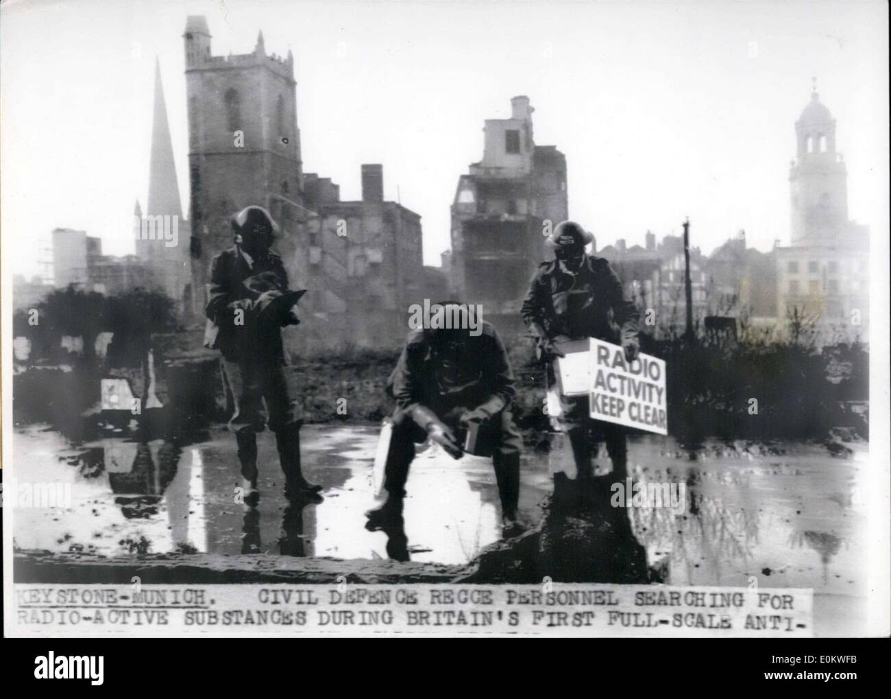Air raid drills hires stock photography and images Alamy