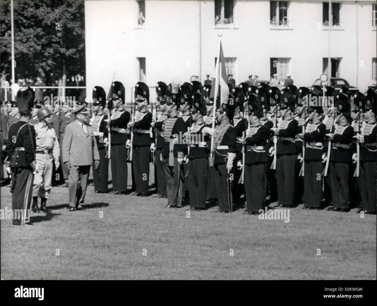 Jun. 06, 1950 - Farawell to General Speidel: A military farawell parade was given to day for General Dr. Hans Speidel since 6 years the Commander of Allied Land Forces Central Europe in Fontainebleau, France. Passing before General Speidel the 11th Battalion of the Grenadiers of the Garde (Holland) Stock Photo