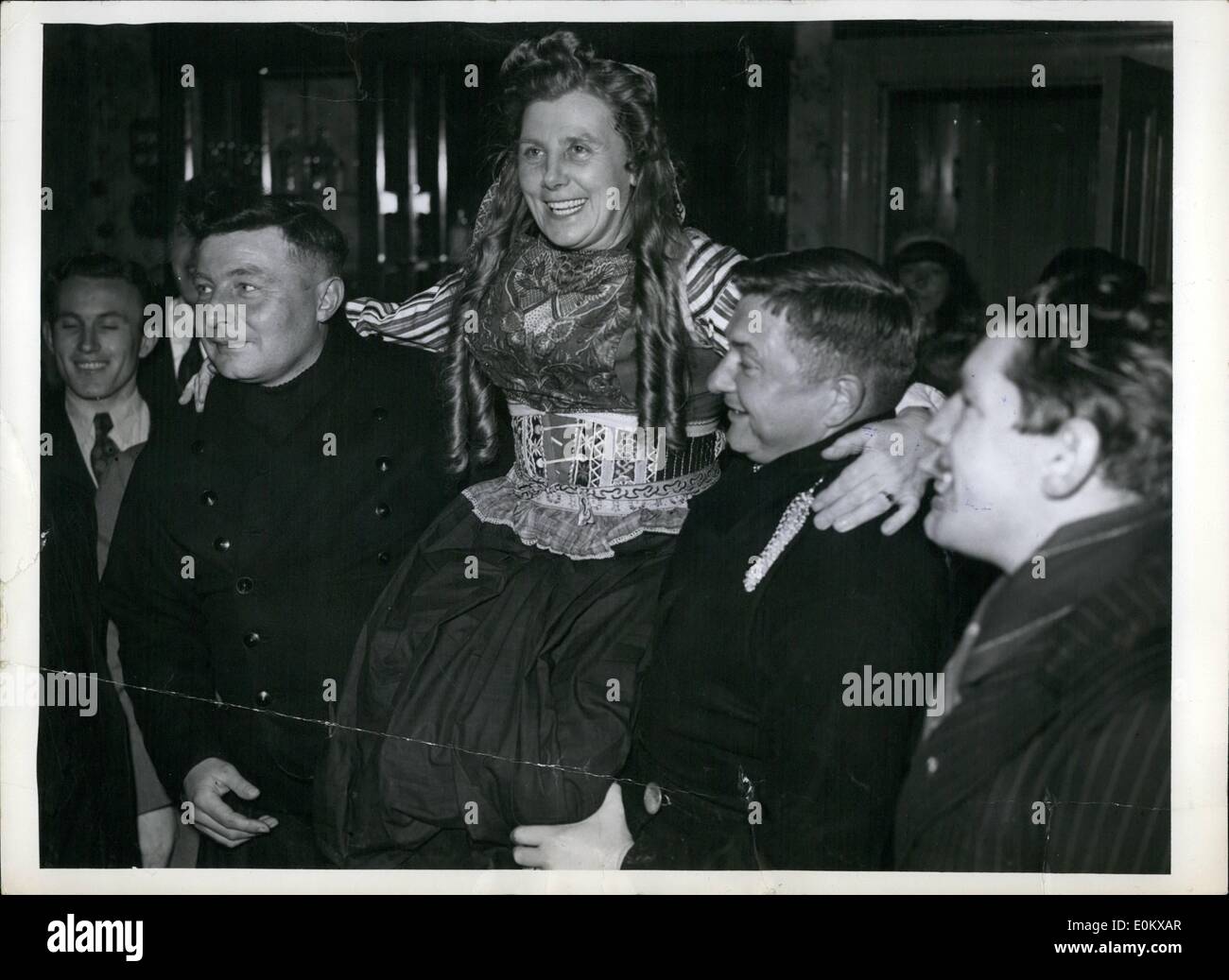 Nov. 11, 1950 - The woman of Marken, the isle in the Syudersen, Sijtje Boes 25 year ''Queen of Marken'': At the feast were also Stock Photo