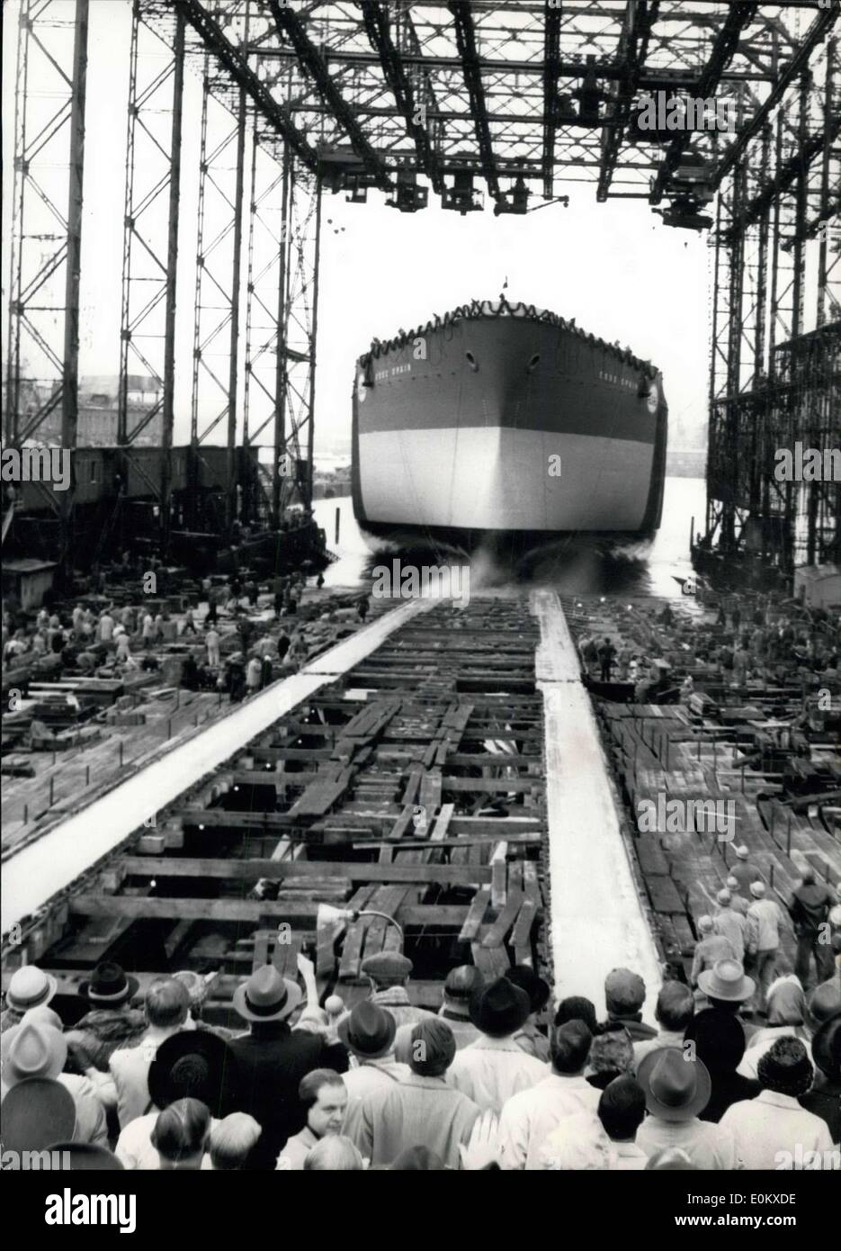 May 12, 1952 - The ''Esso Spain'', the biggest tanker built in Europe, hitherto...with 88,000 tonnage, has been launched, this morning , at the Howaldtwerft in Hamburg. Godmother was Mrs. J.M.B. Howard, wife of the director of the Esso Tanker Inc, new York. Everything at that super tanker is above the dimension. The four-bladed screw weighs 34 tons, at a diameter of 7,5 metres. The vast blade weighs even more than 70 tons. About 22,500 tons of iron and steel were processed into the giant, in a million manhours Stock Photo