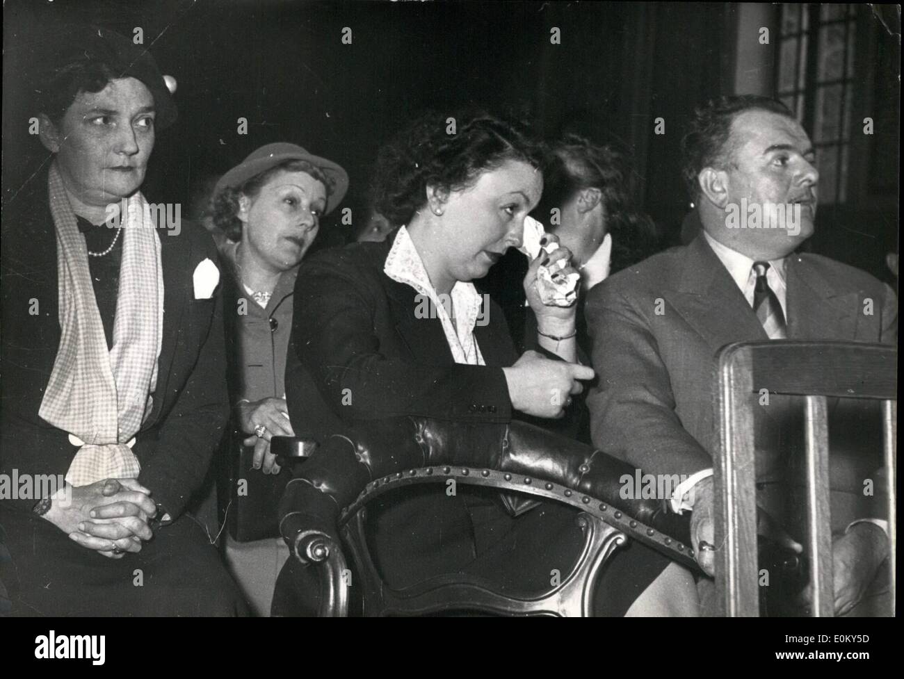 Nov. 11, 1952 - Yvonne Chevallier Acquitted: An unidentified woman in the  court room crying while the court returns a verdict of not guilty late  yesterday evening Stock Photo - Alamy