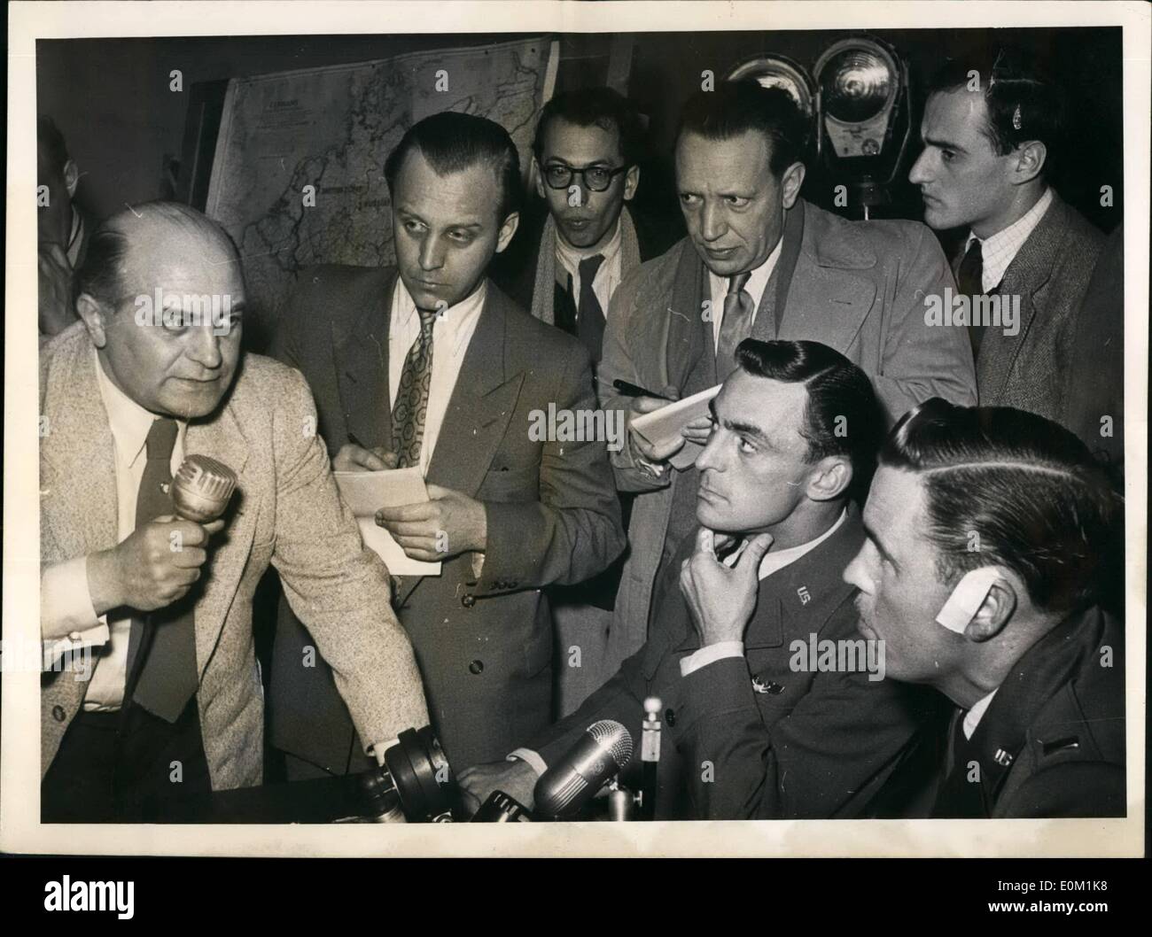 Mar. 03, 1953 - This was the way the air incident near Regensburg happened. On a press conference held in Wiesbaden the two pilots of the American jet fighters attacked by the Czech jet fighters described the details of the incident which led to serious diplomatic entanglements. Ops: 1st Lieutenant Smith and 1st Lieutenant Brown (right) who was shot down by the Czechs. Keystone Picture dated March 12th, 1953. Stock Photo