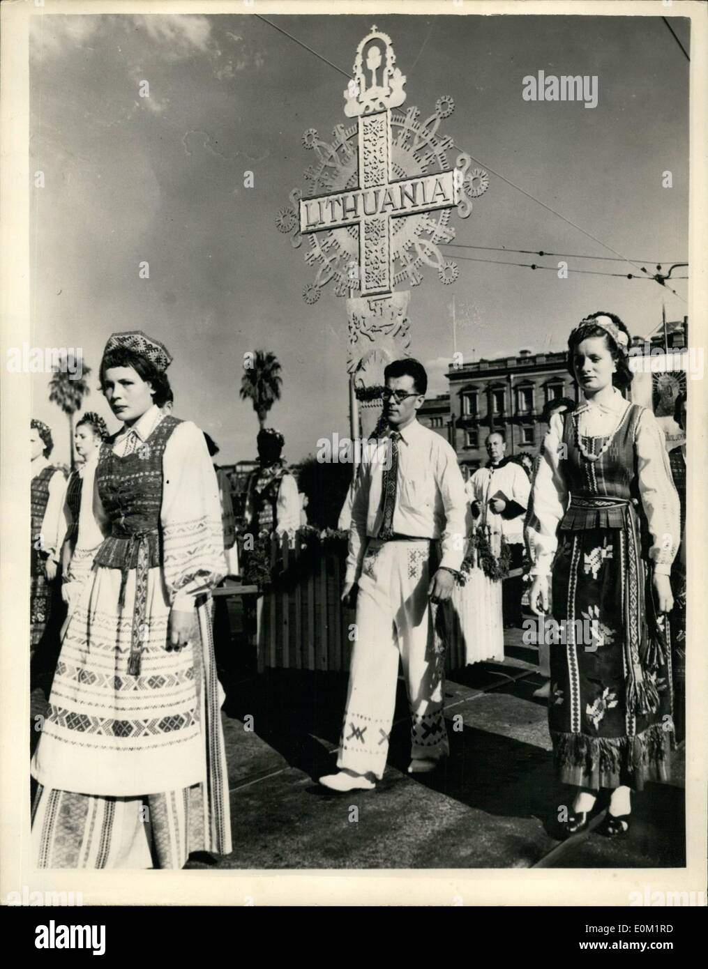 Apr. 04, 1953 - Lithuanians Take Part In Eucharistic Congress Procession Through The Streets Of Sydney. Photo shows Lithuanians Stock Photo