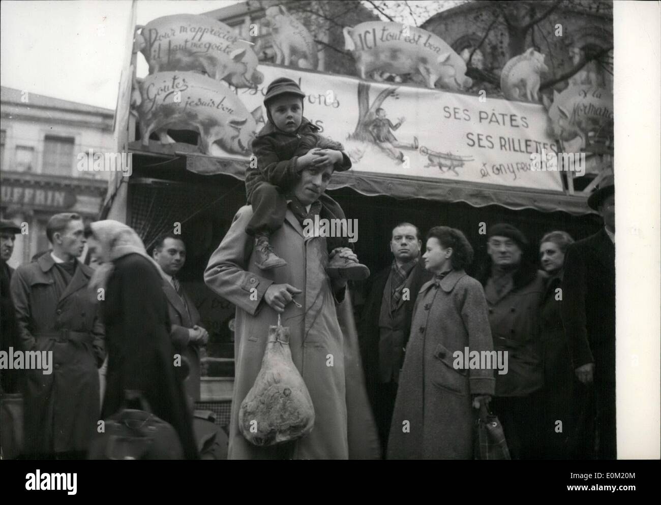 Mar. 03, 1953 - HAM FAIR OPENS IN PARIS A SCENE AT THE ANNUAL ''JUNK AND HAM'' FAIR WHICH OPENED ON THE BOULEVARD RICHARD LENOIR, PARIS, TODAY. Stock Photo