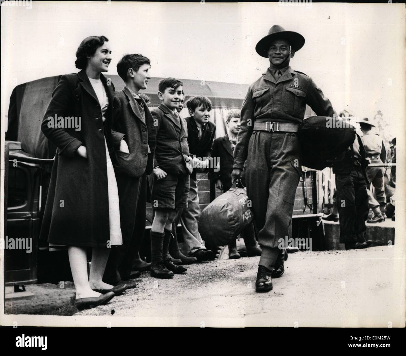 Apr. 04, 1953 - The Gurkhas arrive for the coronation. Frying his ...