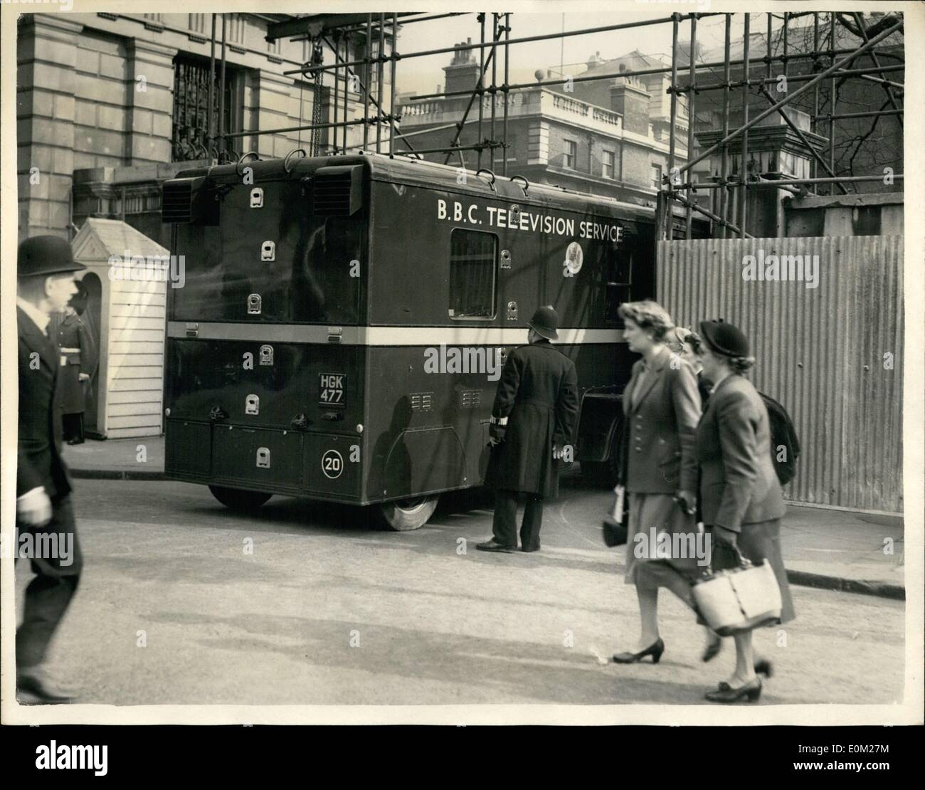 Mar. 03, 1953 - Scenes in London after death of Queen Mary. B.B.C. television van goes to Marlborough house. Photo shows the scene this afternoon as a B.B.C. television van drives into the grounds of Marlborough House following the death of Queen Mary. Stock Photo