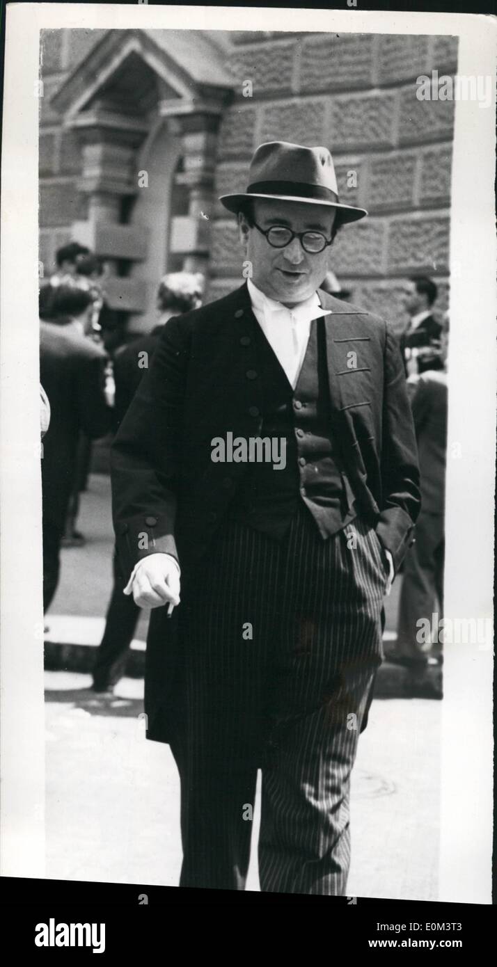 Jun. 06, 1953 - Christie Trial Opens At Old Bailey. The trial of John Reginald Halliday Christie, opened at the Old Bailey. Keystone Photo Shows:- Mr. Derek Curtis-Bennett, Q.C., who is appearing for Christie - at the Old Bailey. Stock Photo