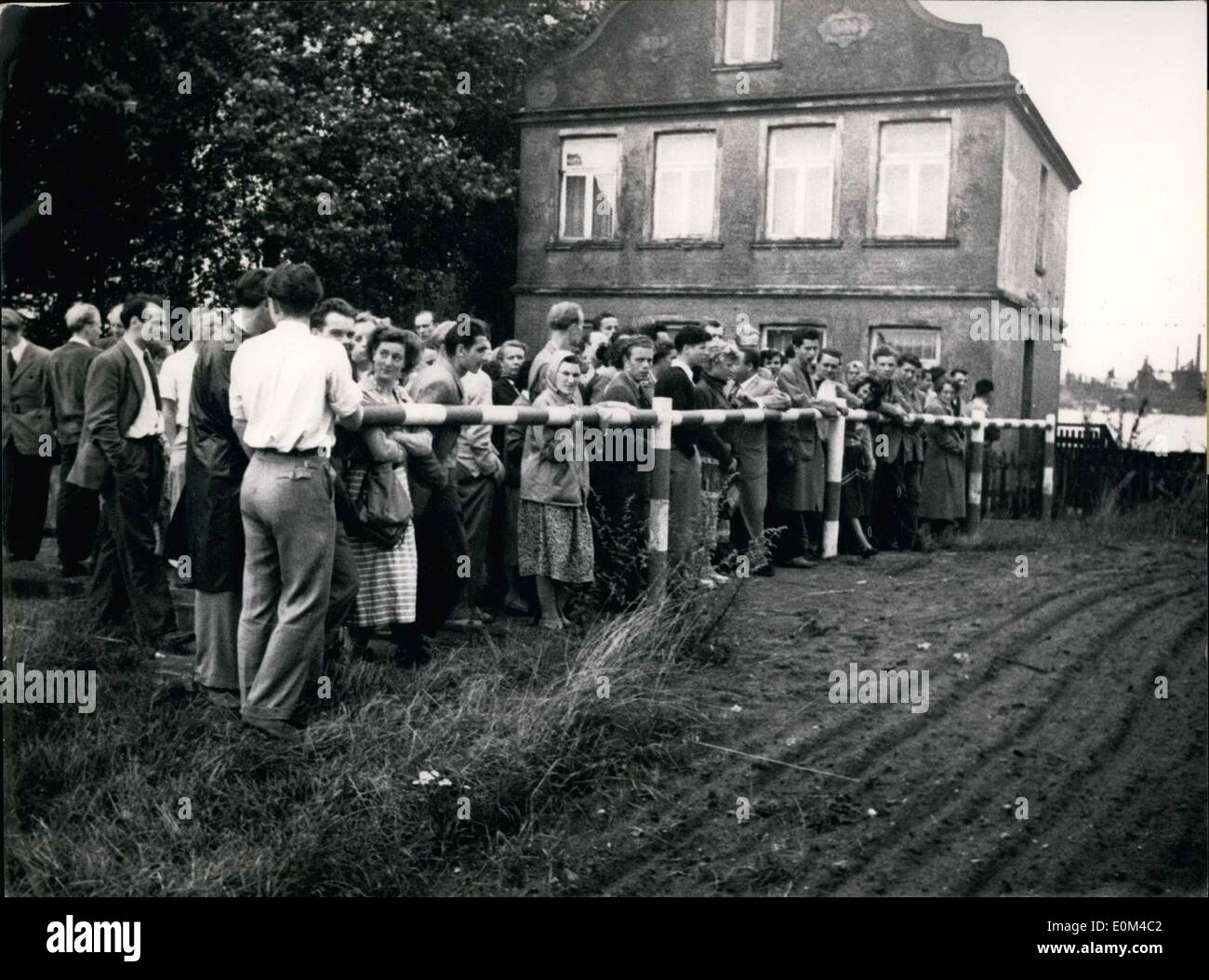 Jul. 28, 1953 - Students from countries such as England, USA, France, Italy, Norway, and Finland are guests of the German Foreign Society as part of a summer school session. They visited the zone-border at L?beck-Eichhholz where they discussed the ''European Problem. Stock Photo