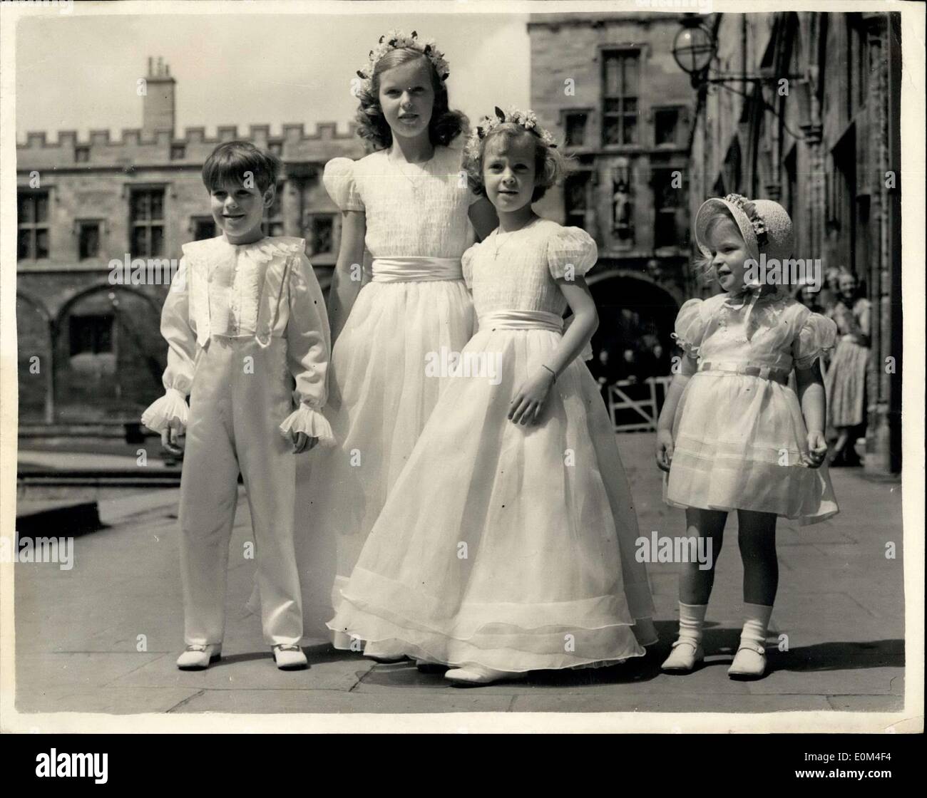 Jun. 26, 1953 Society wedding at Oxford, Lady Rosemary Spencer