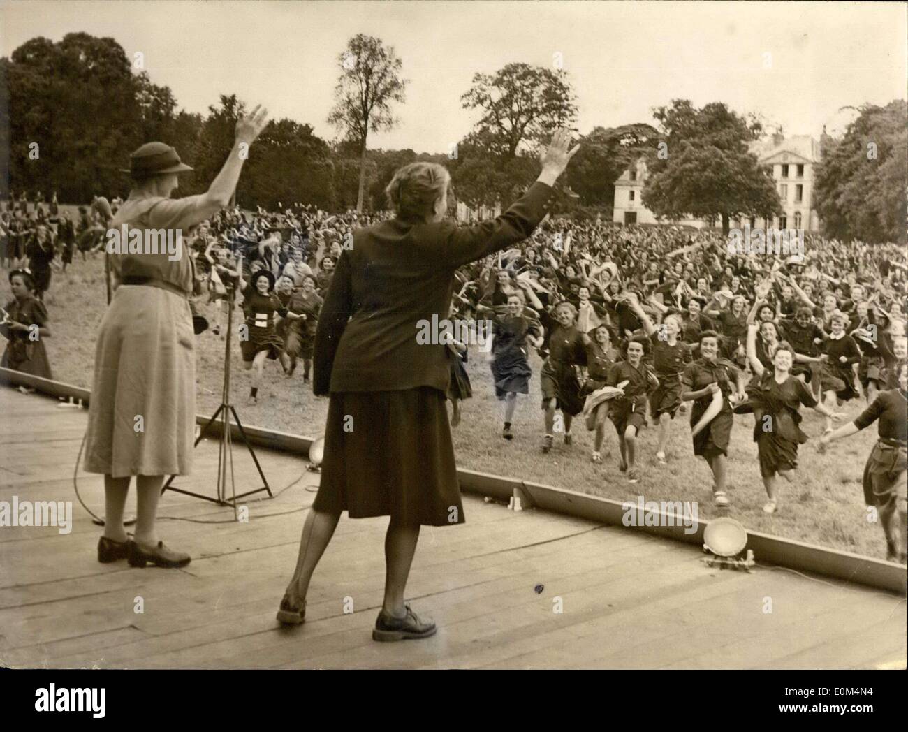 Scouts guides france hires stock photography and images Alamy