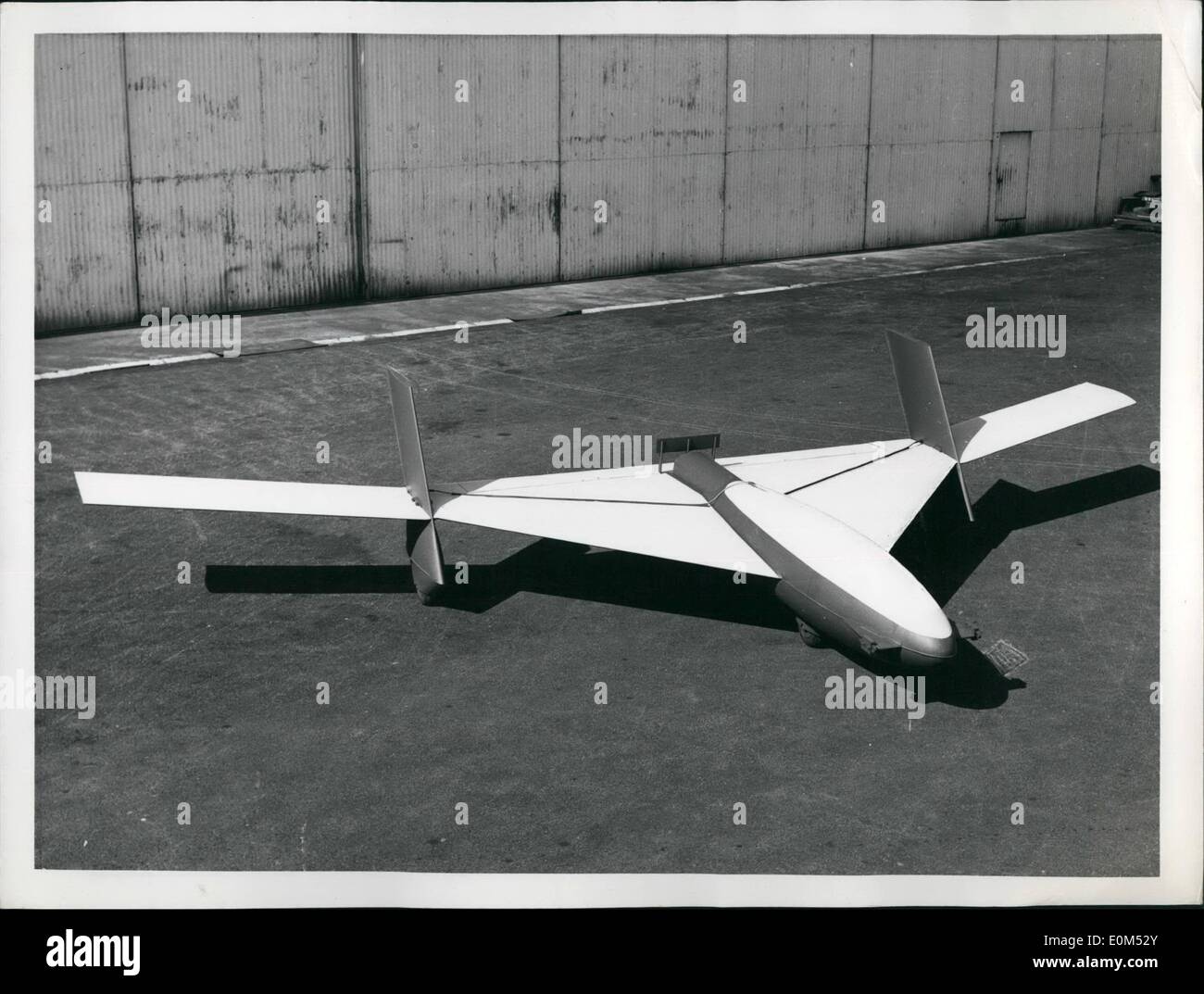 Aug. 08, 1953 Britain's first high Speed Towed Target designed by the