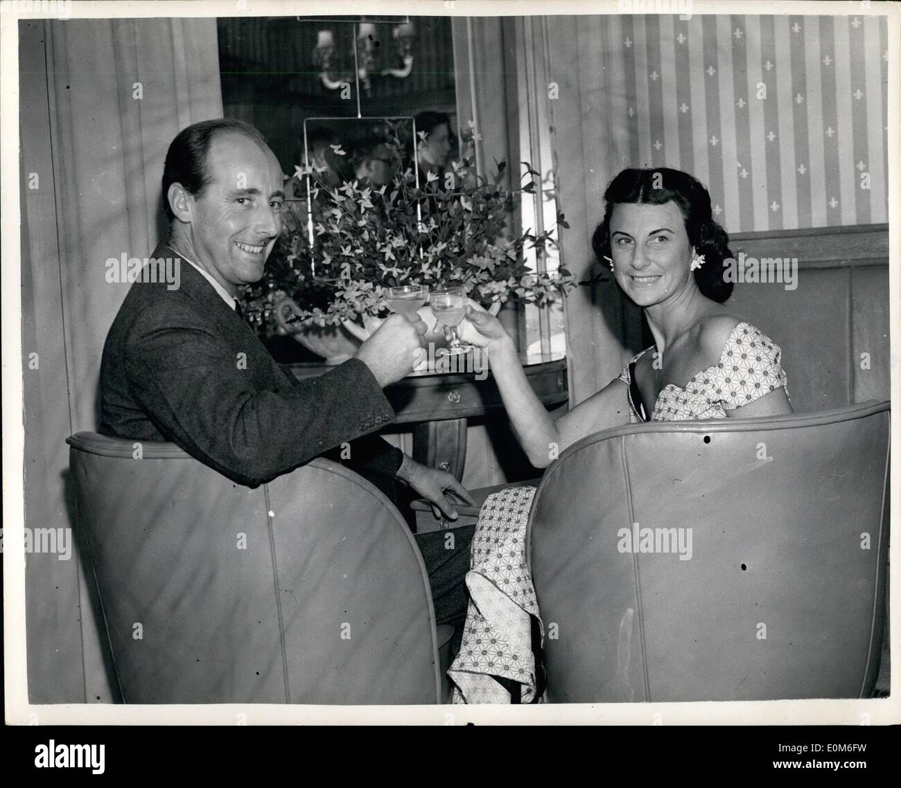 Sep. 09, 1953 - VICTORY SMILE FROM NEVILLE DUKE AND HIS WIFE...WORLD SPEED RECORD BROKEN...  PHOTO SHOWS: SQUADRON LEADE Stock Photo