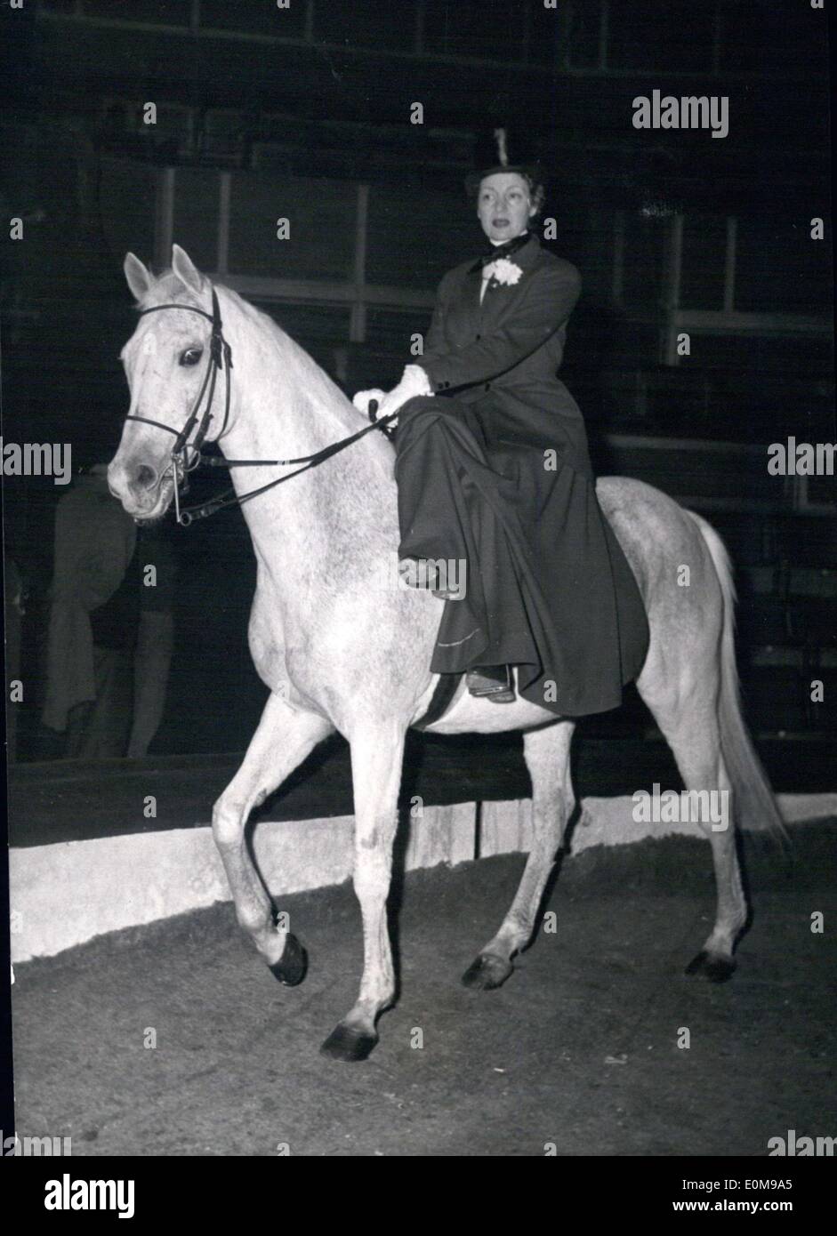 Feb. 22, 1954 - Circus artists Gala, Vera Korene an horseback Stock Photo