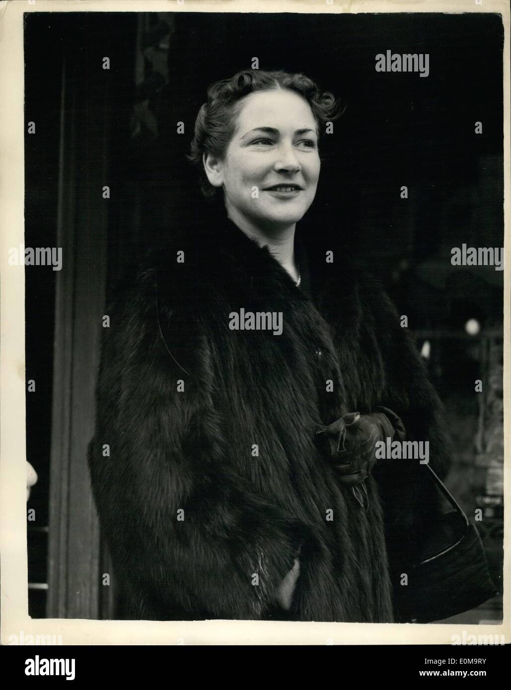 Mar. 03, 1954 - Inquest on ''Lady'' Menzies and Mrs. Chesney Resumed.Air Hostess.. The inquest was resumed at Ealing Town Hall on ''Lady'' Menzies and her daughter Mrs. Isobel Chesney whose murdered bodies were found at their Old People's Home, in Ealing.. Keystone Photo Shows:- Janette Van De Berg, an air hostess of K.L.M. seen outside the court - during the inquest. Stock Photo