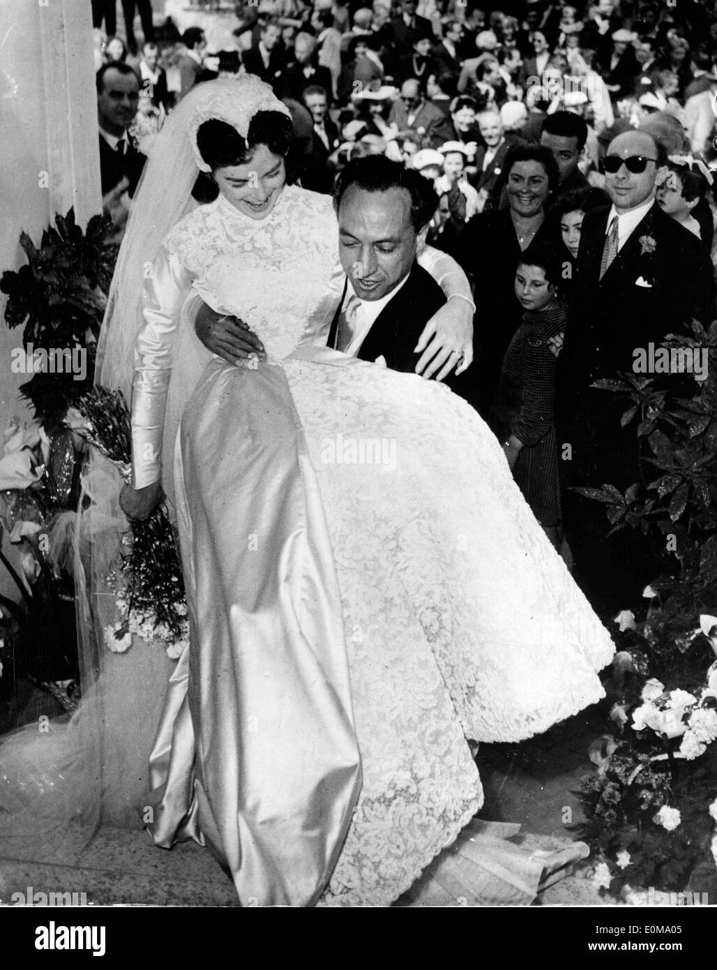 Actress Dawn Addams weds Prince Vittorio Massimo Stock Photo