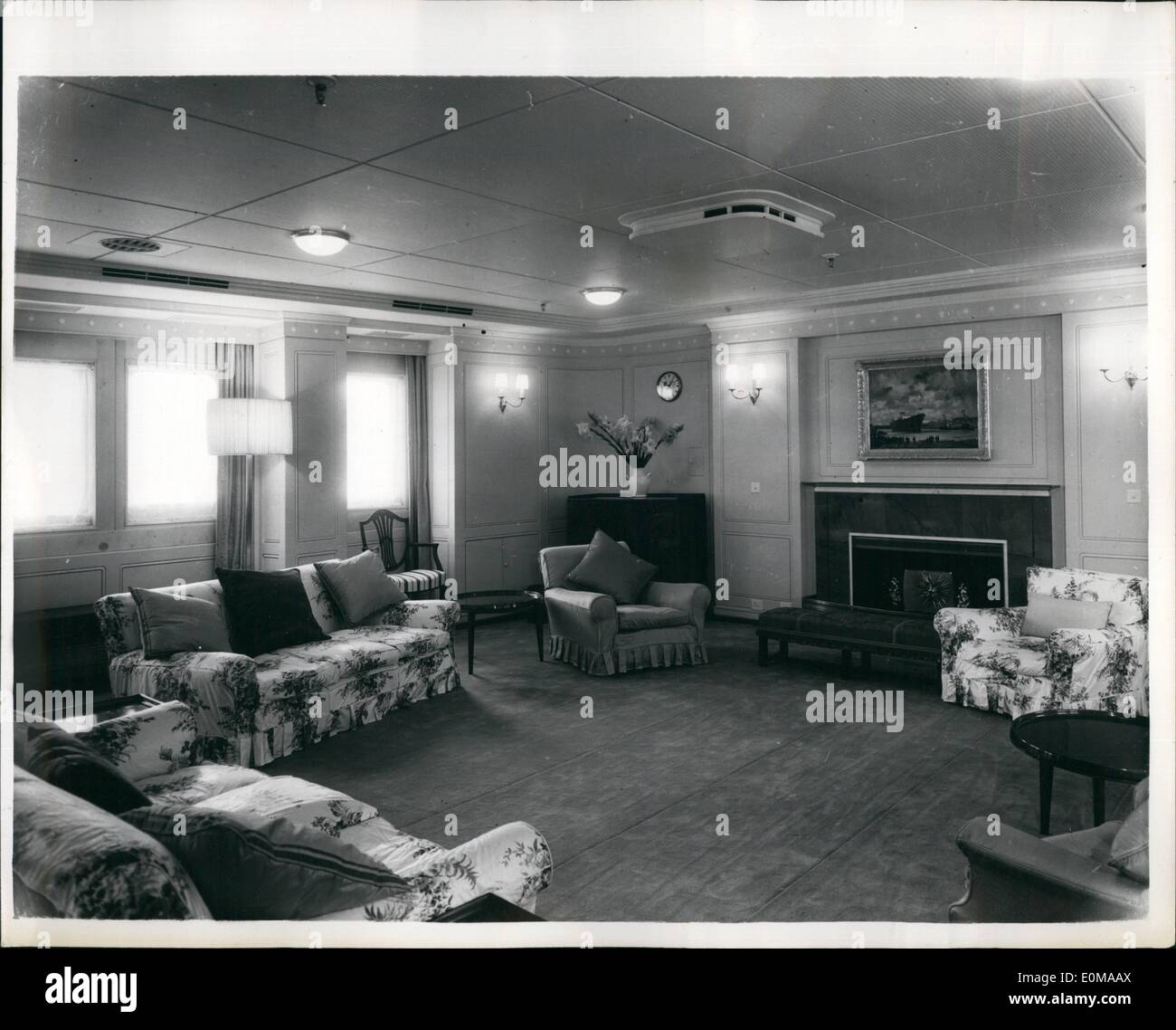 May 05, 1954 - Pictures Aboard The Royal Yacht ''Britannia'' Now Berthed at Tower Pier. OPS: Interior of the Queen's drawing room aboard The Royal Yacht ''Britannia' Stock Photo