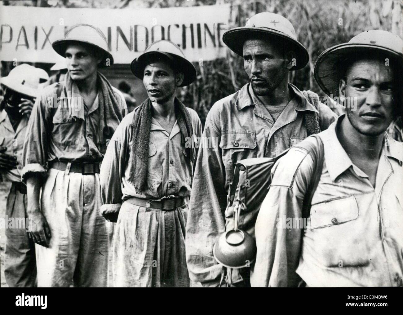 Aug. 08, 1954 - Back To The Fold: North African Soldiers Held Prisoners By Vietnam Saluted By A Detachment Of Foreign Legton As Stock Photo