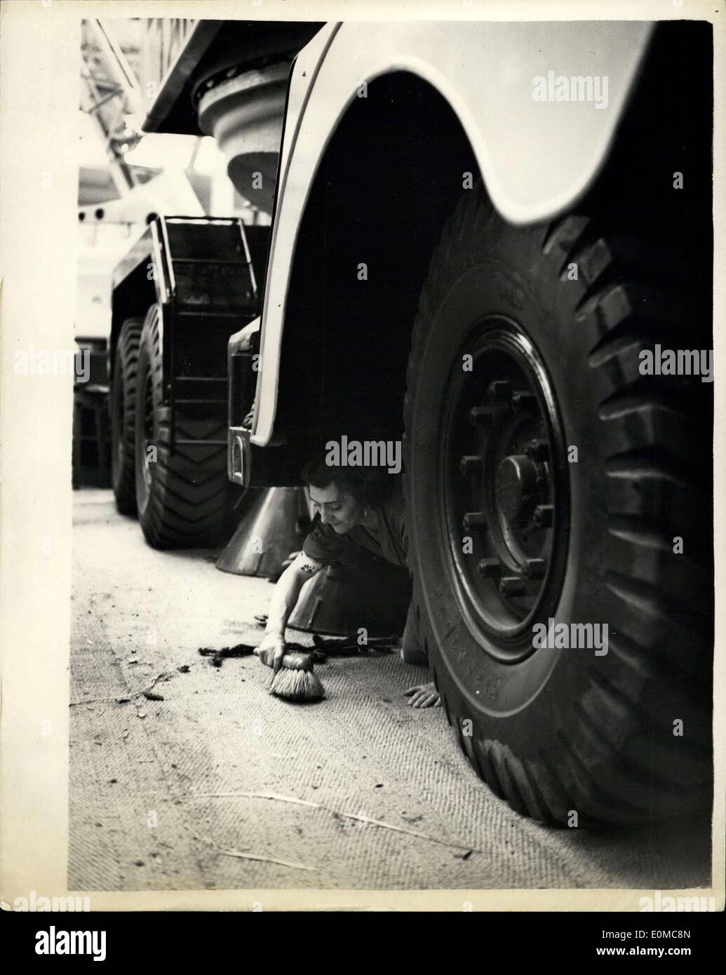 Jun. 08, 1954 - Fourth Mechanical Handling Exhibition And Convention At Olympia. Photo shows This cleaner at Olympia is dwarfed Stock Photo