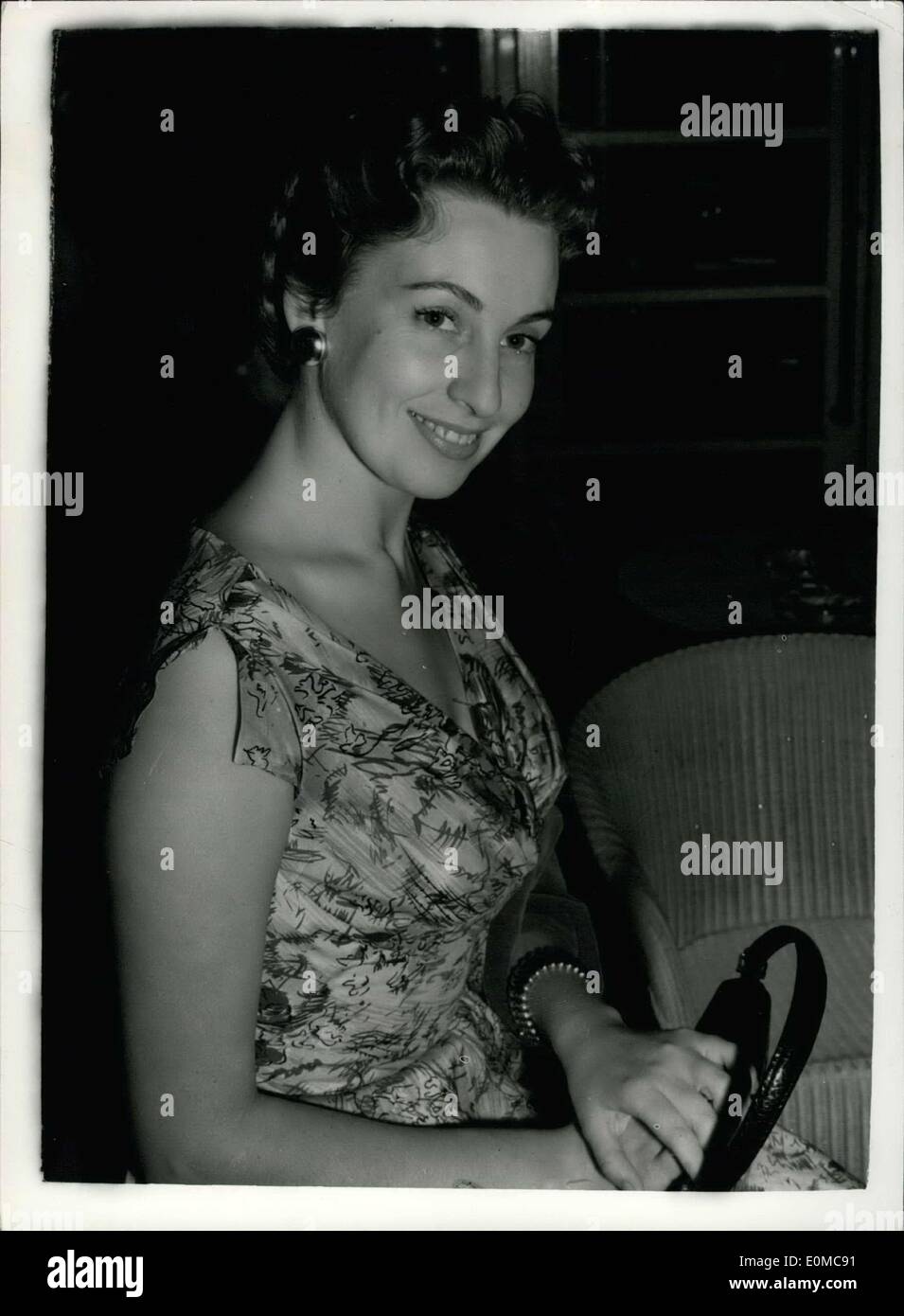 Jun. 10, 1954 - Italian TV Announcer Arrives in London. Fulvia Colombo, the Italian woman TV announcer, arrived at London Airport this evening. She will soon be seen and heard, on Britain's television screens when with other ''speakeriness'' she will introduce Eurovision programmes. Photo Shows: Fulvia Colombo seen in the lounge on her arrival at London Airport this evening. Stock Photo