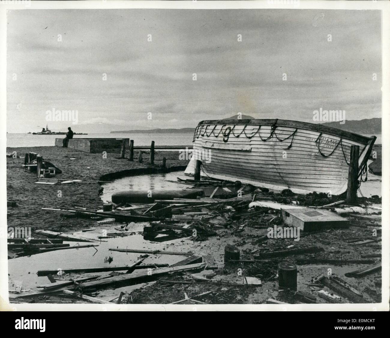 Oct. 10, 1954 Hundreds Die In Japanese Typhoon Hundreds of people