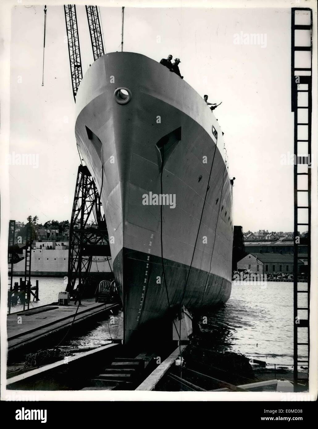 Sep. 09, 1954 - NEW ANTI-SUBMARINE FRIGATE LAMMED AT COWES.. H.M.S. GRAFTON. H.M.S. GRAFTON, an anti-aubmarine frigate was launched by LADY GRANTRAii, wife of ADMIRAL SIR GUT GRANTHAM K.C.B., C.B.E., D.S.O. who is to take over fmm Admiral Lord Mountbatten as C.iu C. Mediterranean - at the Samuel Whtto Shipyar, Cowes, this afternoon.. The vessel is 310 feet long turbines of adva,Awd designÃ¢â‚¬Å¾She is armed with three Bofors guns and two three-barrelled anti-submarine mortars of the same design as fitted to 0.0.s Stock Photo