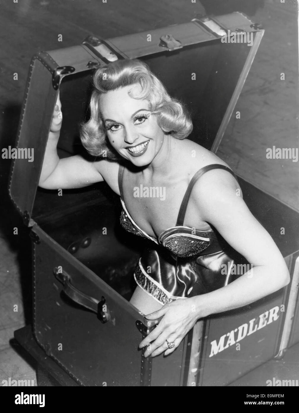 Feb 25, 1955; Manchester, UK; Blonde GLORIA DE VOSS, daughter of a Swedish (Stockholm) Chief of Police is an expert escapist Stock Photo
