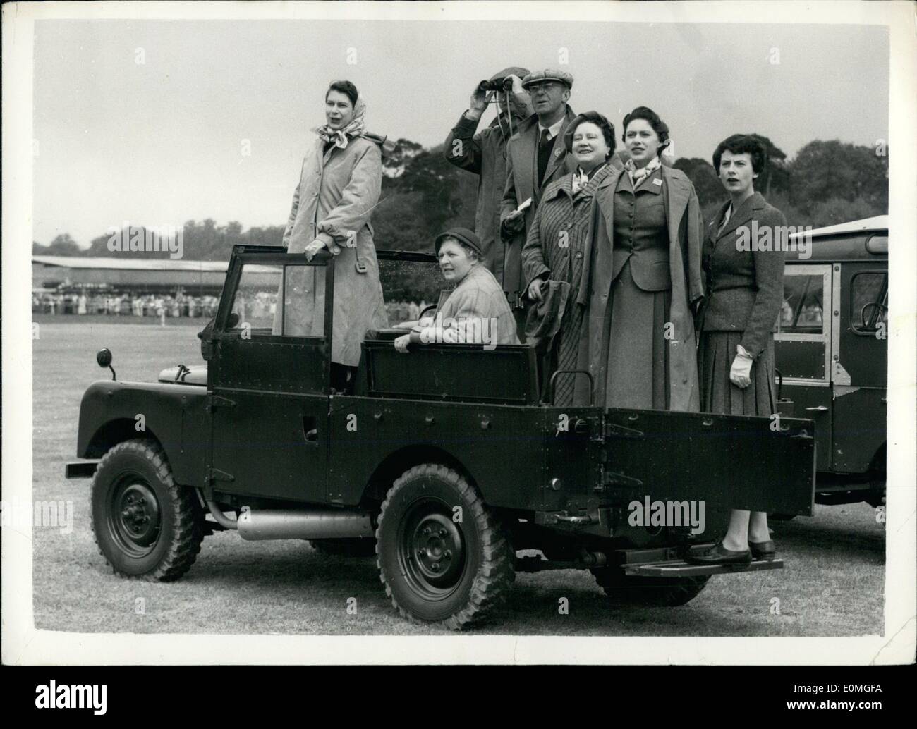 Princess margaret 1955 horse hires stock photography and images Alamy