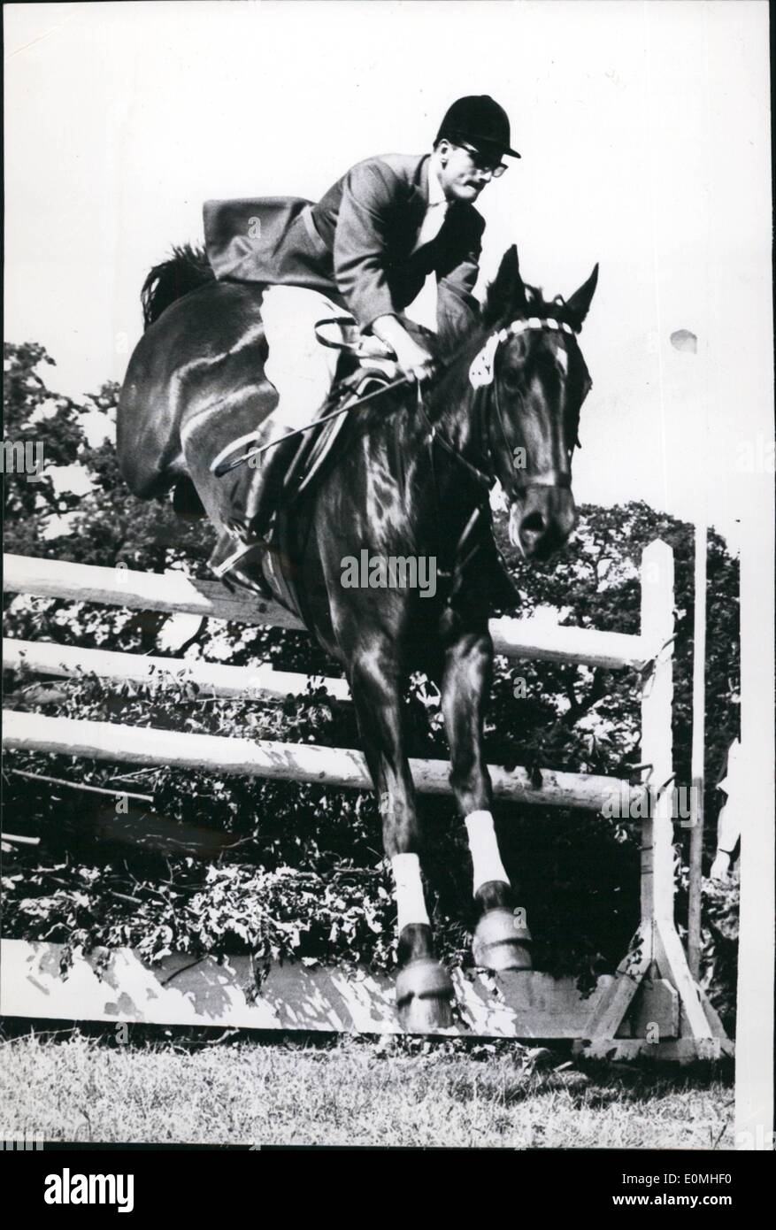 Jul. 17, 1955 - Winner of the German Derby, Hamburg was worldwoller H.G