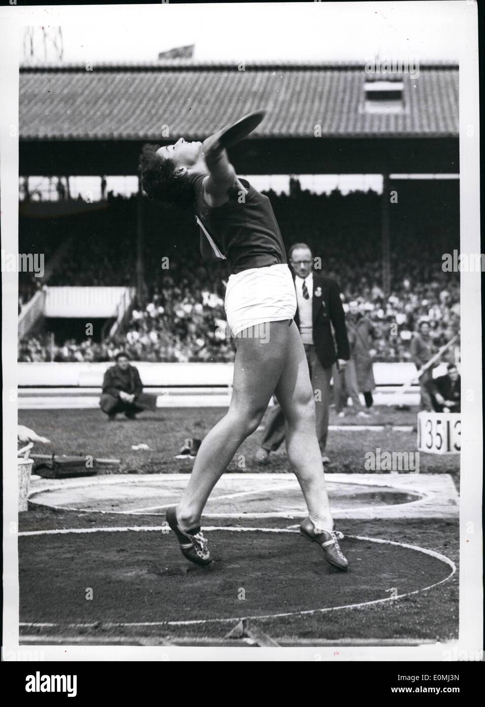 Aug. 08, 1955 - International Athletics meeting at White City, Czech girl sets up new British All-Comer Discuss Record; Photo Shows; O Feetova of Czeche Slovakia in action during the Discus event. When she threw 165 ft 4 1/2 ins. which is a new British All Comers record during the Great Britain = Czecho slovakia Athelitics meeting at White City this afternoon. Stock Photo