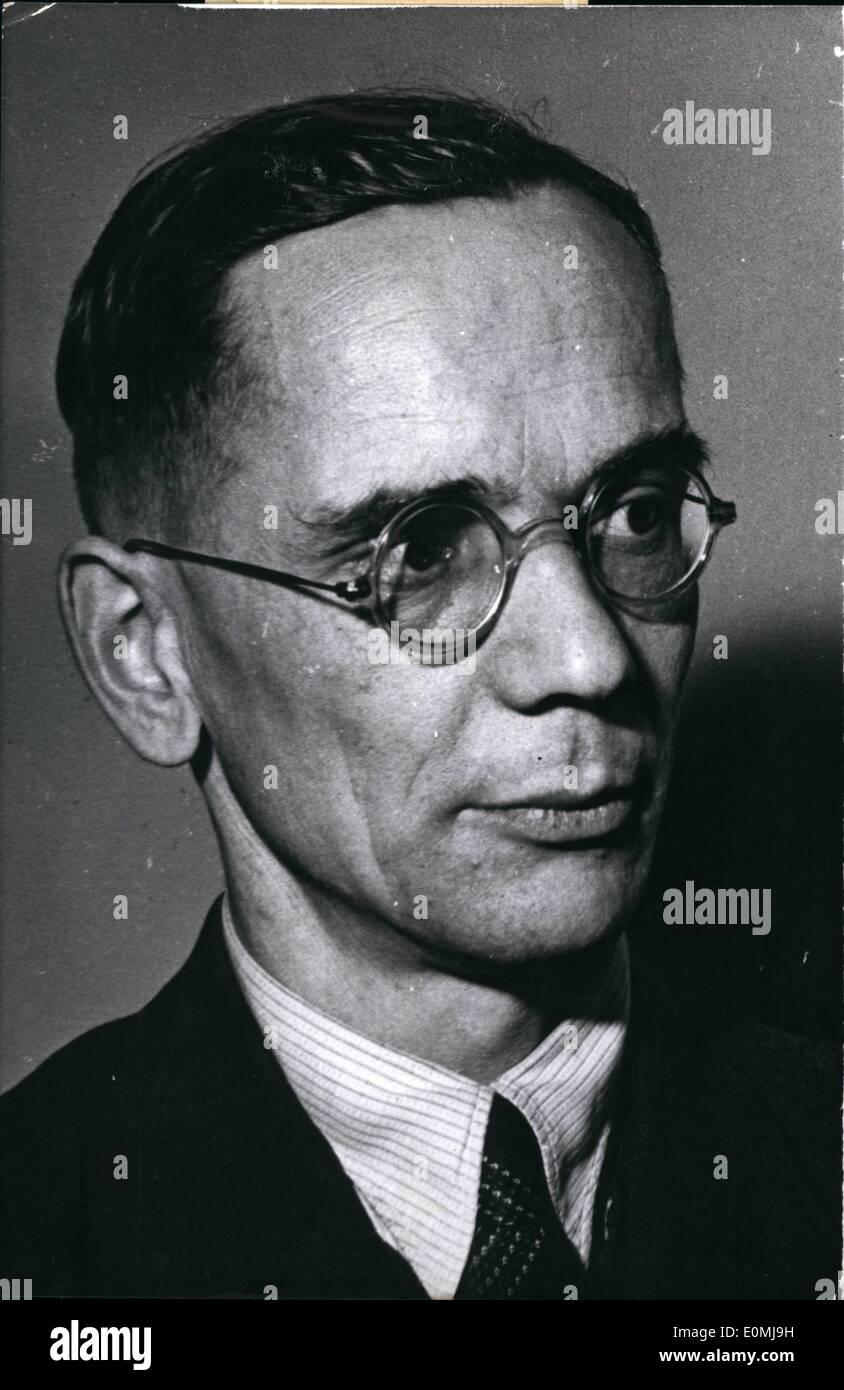Jun. 06, 1955 - The new leader of the military political branch...........of Blank's office is Oberleutnant a D. de Maiziere. He is the successor of Obsert ad Graf Kielmannsegg, probability military attache in a foreign country. Stock Photo