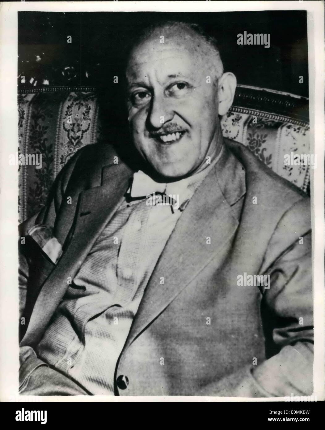 Oct. 10, 1955 - He winds the Nobel Prize for Literature- 1955: Photo shows Icelandic  Author Halldor Laxness who has been awarded the 1955 Nobel Prize for  Literature Stock Photo - Alamy