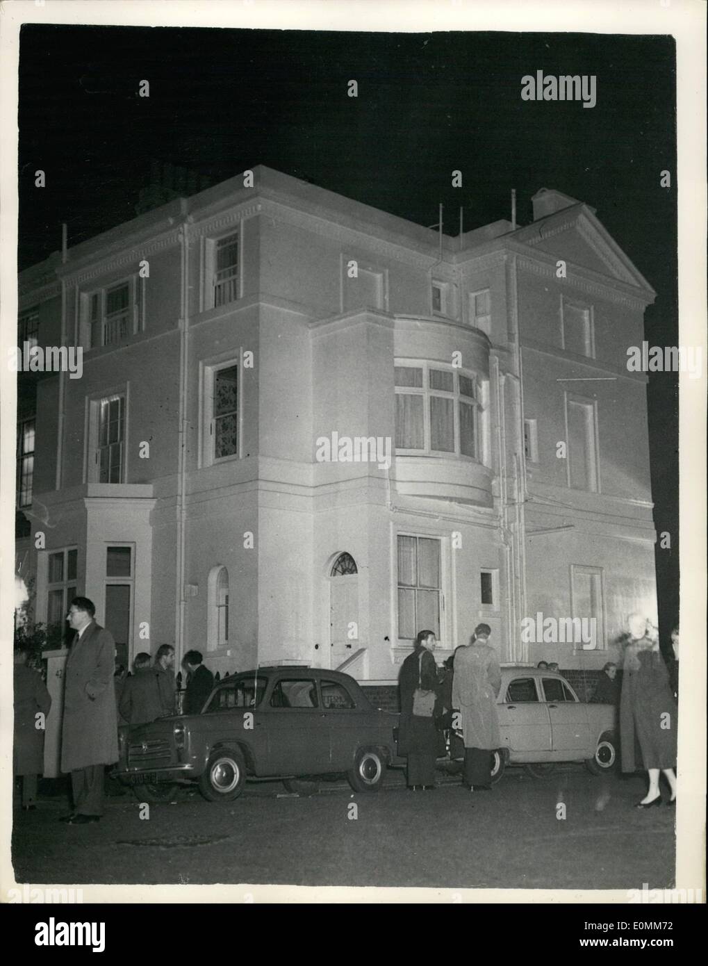 Oct. 10, 1955 - PRINCESS MARGARET AND CAPTAIN TOWNSEND DINE AT HOME OF MUTUAL FRIEND. KEYSTONE PHOTO SHOWS: View of the home - 42 Victoria Road, Kensington, last evening - when a dinner party was held there by MR. MARK BONHAM CARTER - for PRINCESS MARGARET and CAPTAIN TOWNSEND. Stock Photo