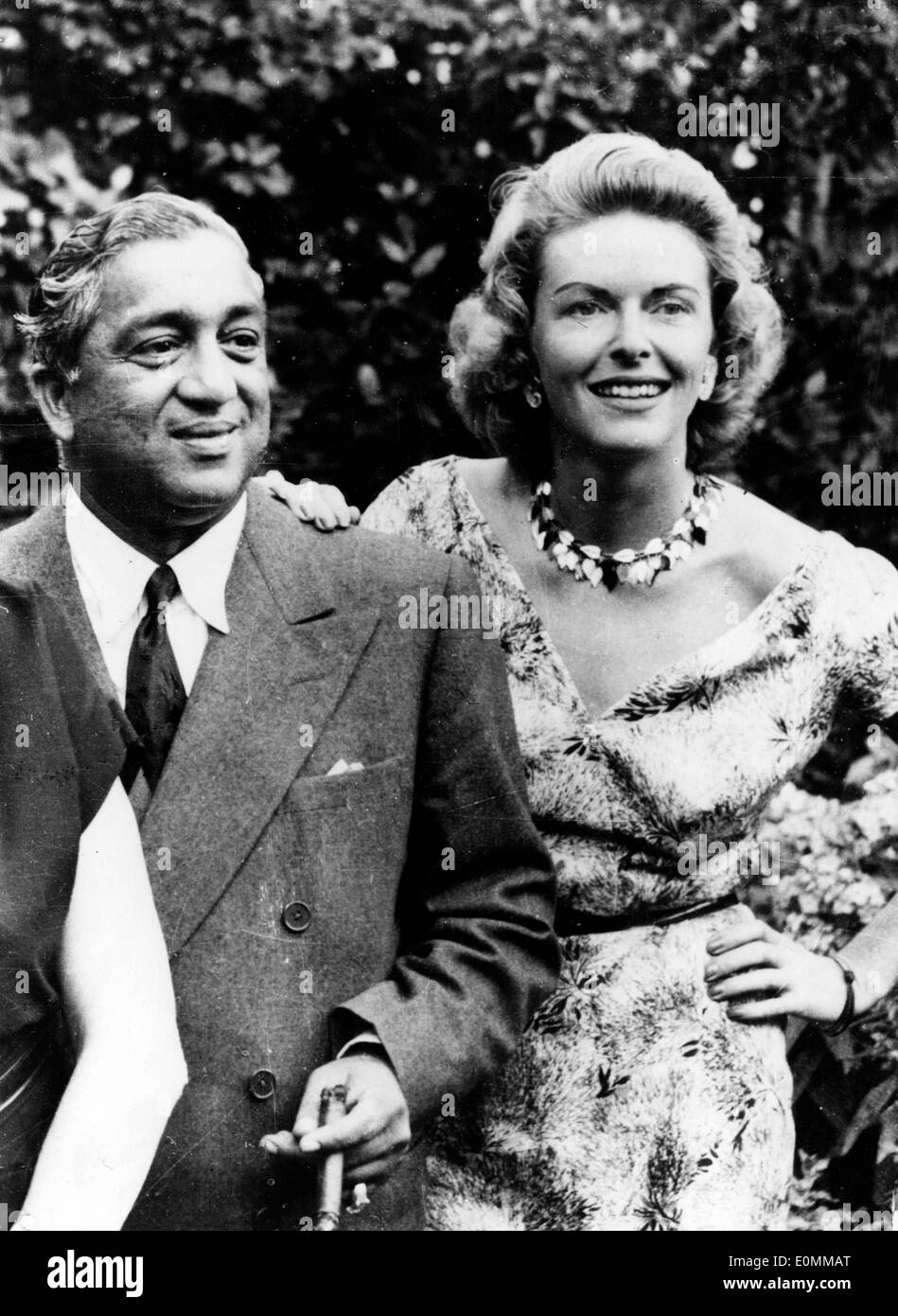 Nov 24, 1955; New York, NY, USA; The GAEKWAR OF BARODA, who has filed a divorce petition on the Bombay courts, citing a London man as corespondent said in New York last night after arriving in the Queen Elizabeth, that he hoped one day to marry Miss VIRGINIA KEILEY, a London girl. The picture shows The Gaekwar of Baroda and Miss Virginia Keiley. Stock Photo