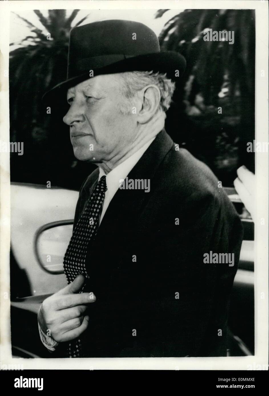 Mar. 03, 1956 - Sir Eugene Goossens Faces indecent pictures Charge