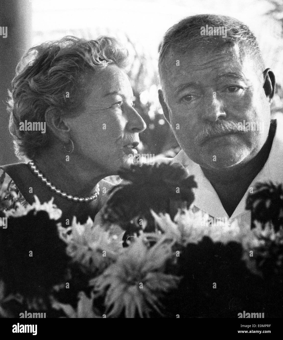 Author Ernest Hemingway with his wife Mary Welsh Hemingway in Cuba Stock Photo