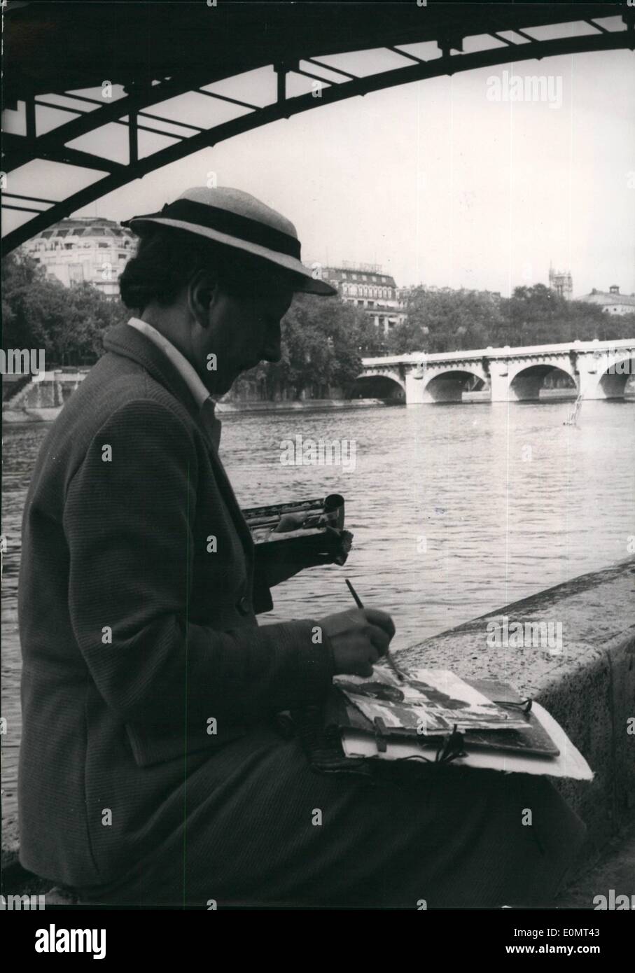 Jun. 06, 1956 - Painting the Seine. An English Artist painting a Paris Scenery from the Seine Embankment. Stock Photo