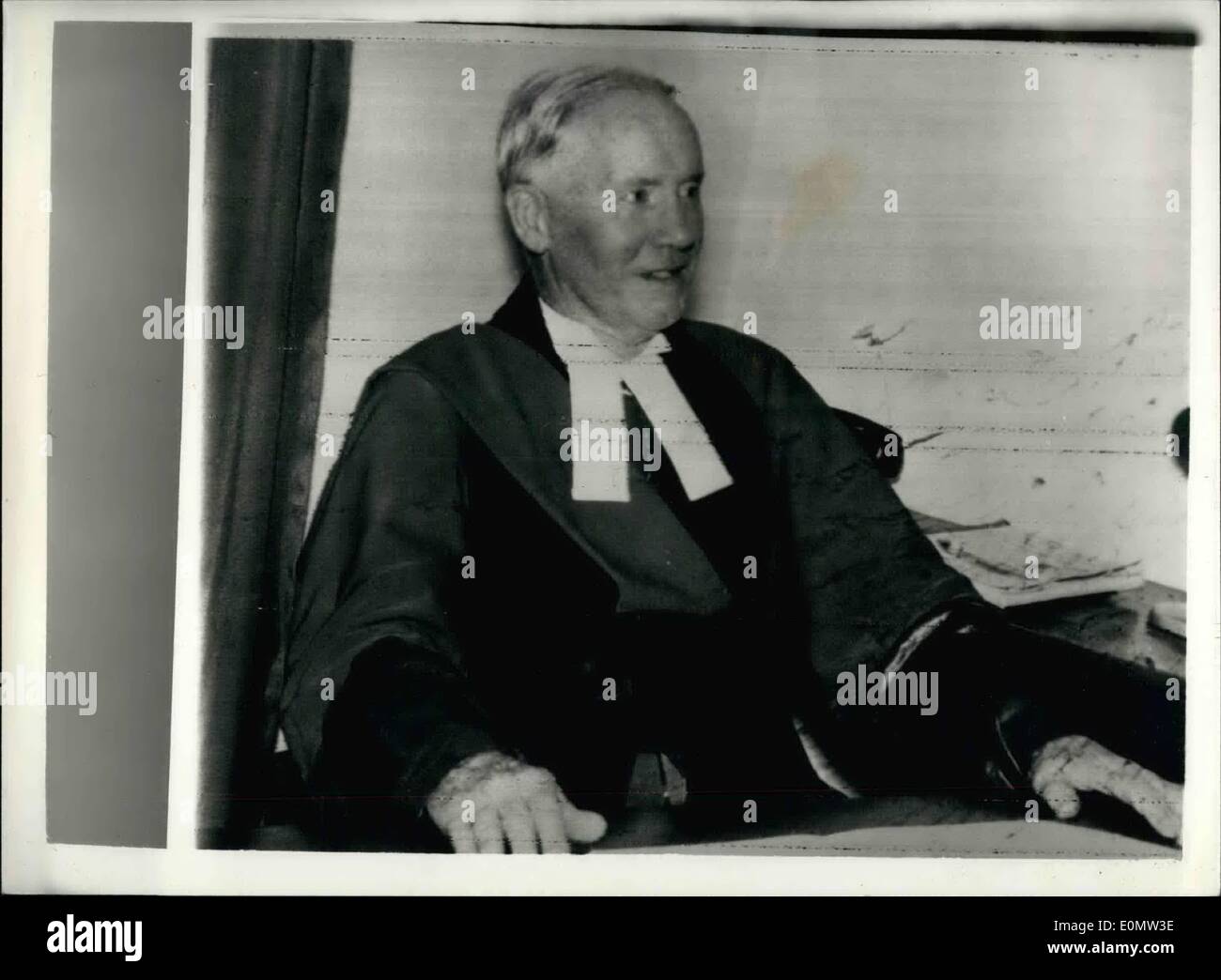 Jul. 07, 1956 - CYPRUS JUDGE RESUMES DUTIES AFTER ASSASSINATION ATTEMPT.  PHOTO SHOWS: MR. JUSTICE SHAW seen when he res Stock Photo