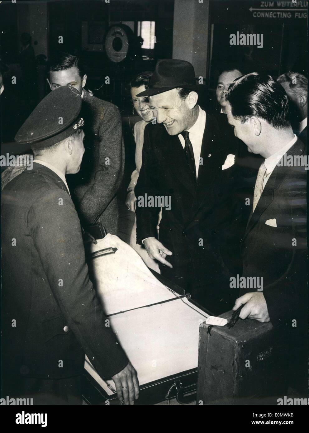Sep. 14, 1956 - Pictured is English actor Trevor Howard as he arrived in D?sseldorf. He had finished filming in Genoa and was heading to Essen for the premiere of his movie ''Himmelfahrtskommando''(German Title) Stock Photo