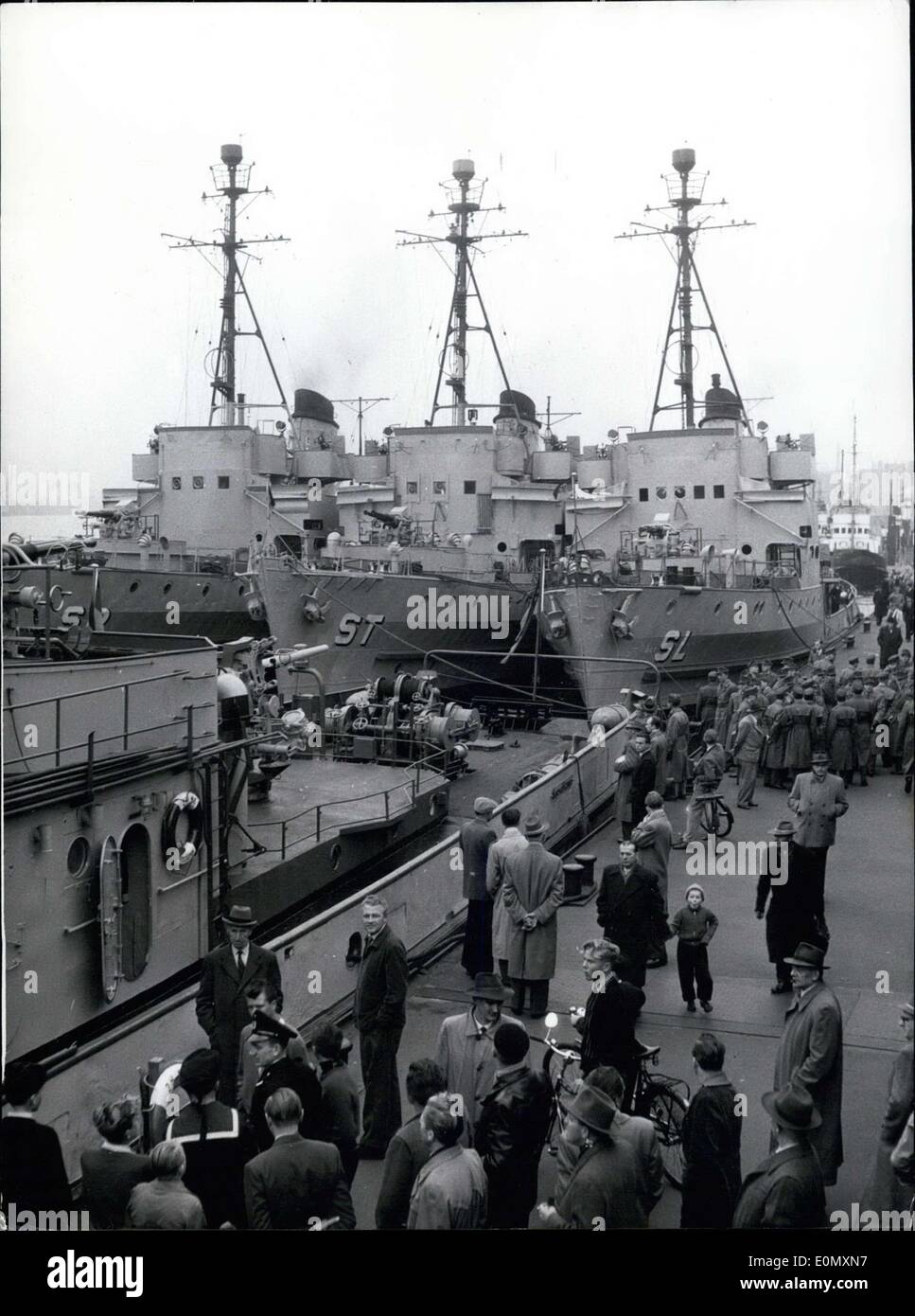 Oct. 29, 1956 Five boats from the 2nd Mine Sweeping Fleet arrived in