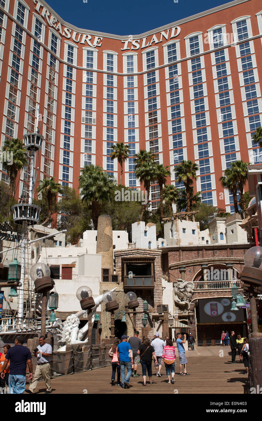 Sign treasure island hotel casino hi-res stock photography and images -  Alamy