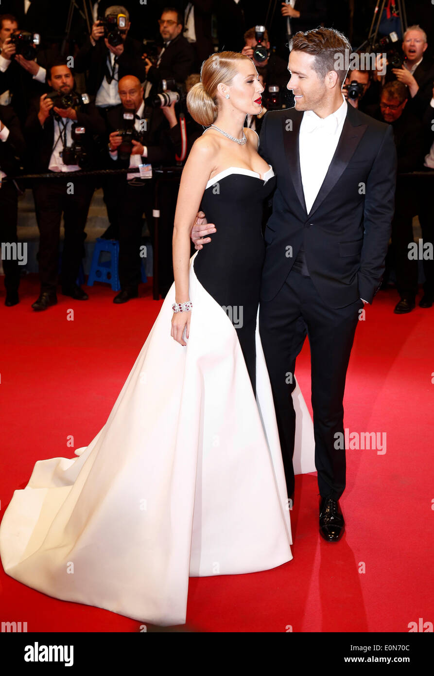 RYAN REYNOLDS BLAKE LIVELY CAPTIVES PREMIERE 67TH CANNES FILM FESTIVAL