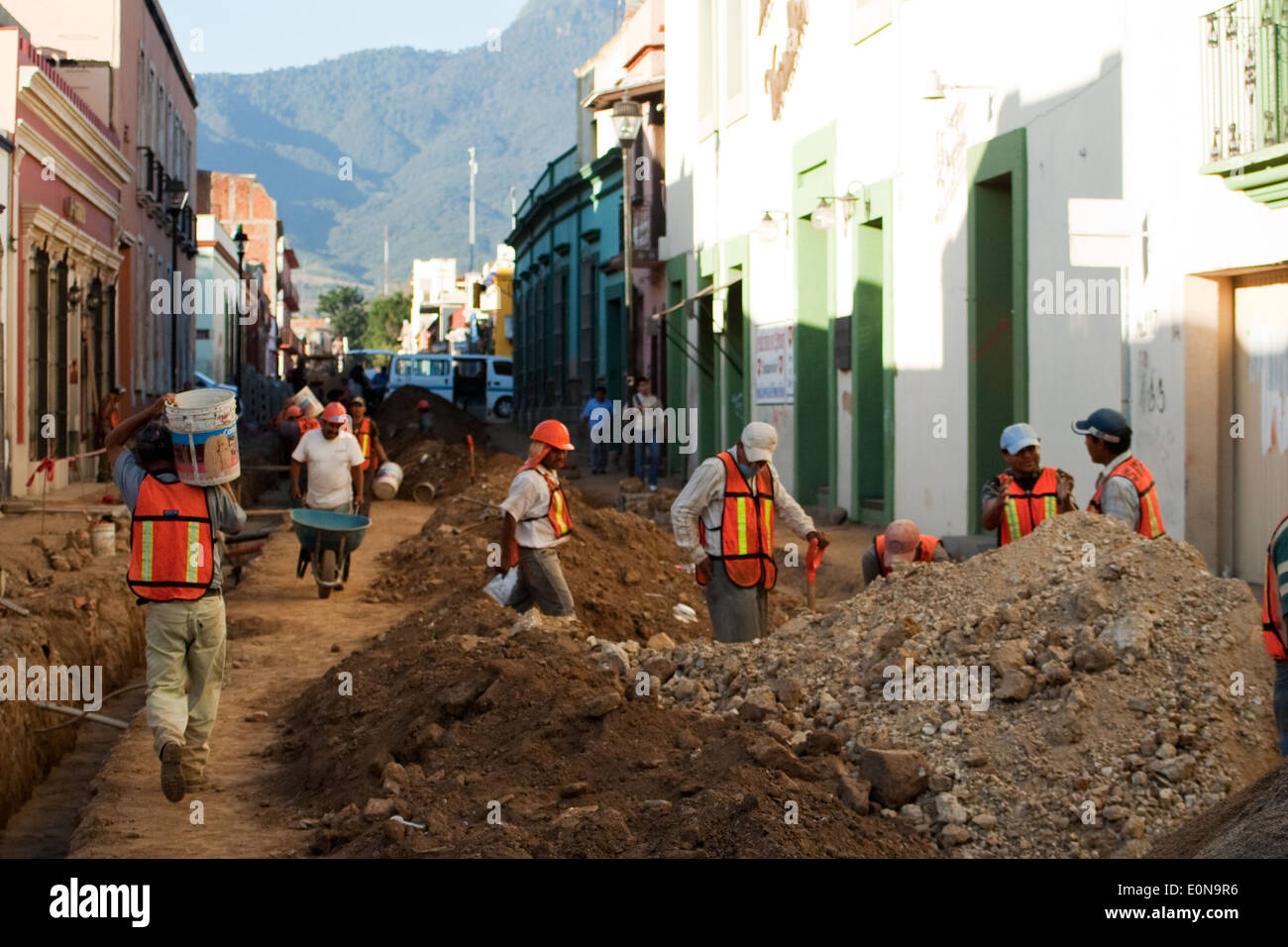 Construction workers at a site in Oaxaca Mexico Stock Photo Alamy