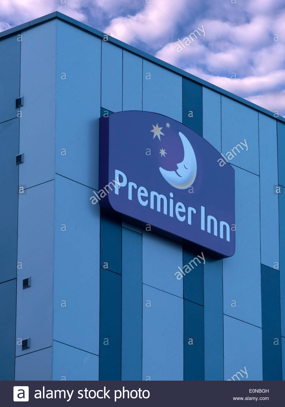 Premier Inn Logo Stock Photos &amp; Premier Inn Logo Stock Images - Alamy