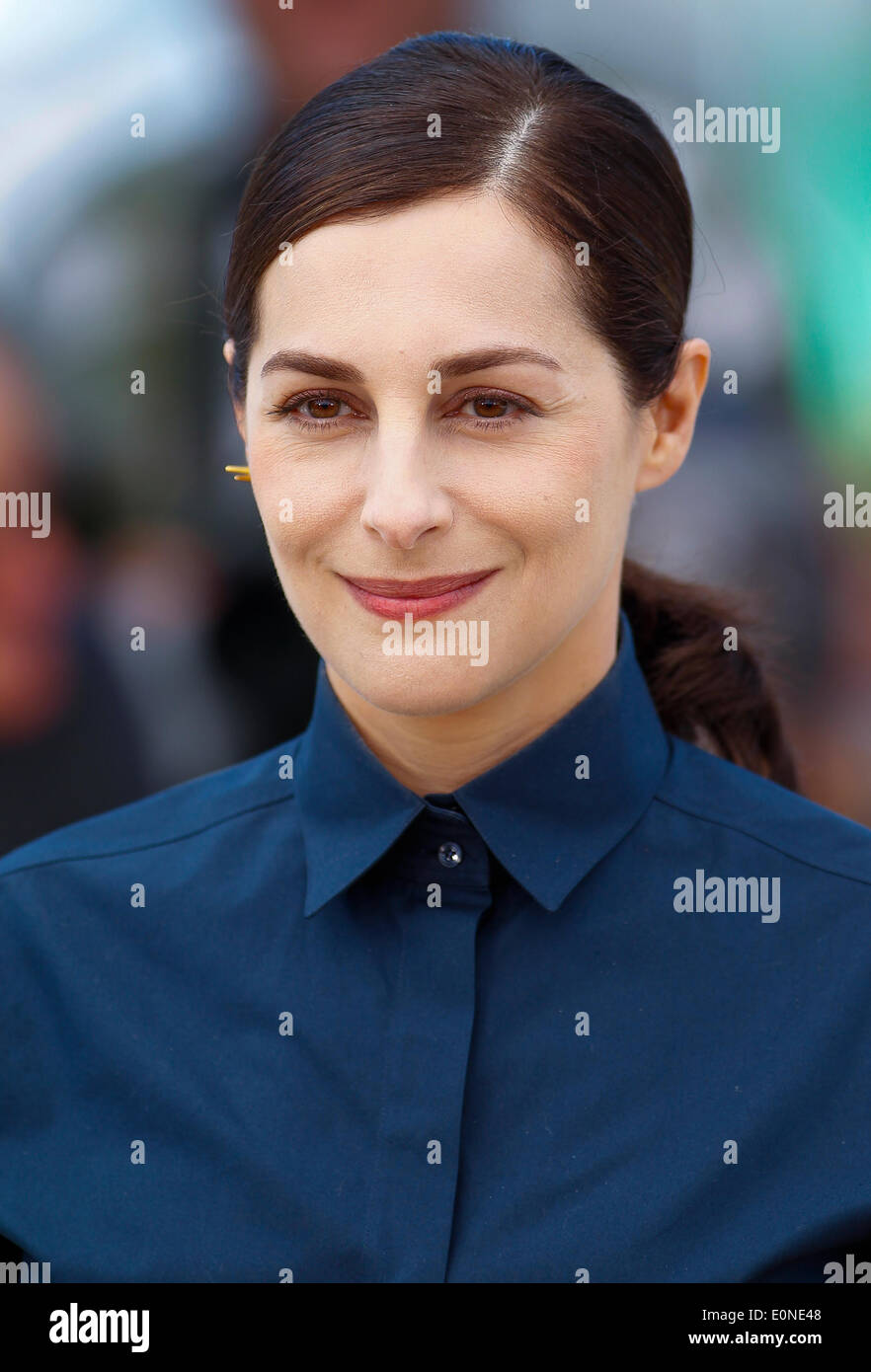 Amira Casar yalangoch fotosuratlar