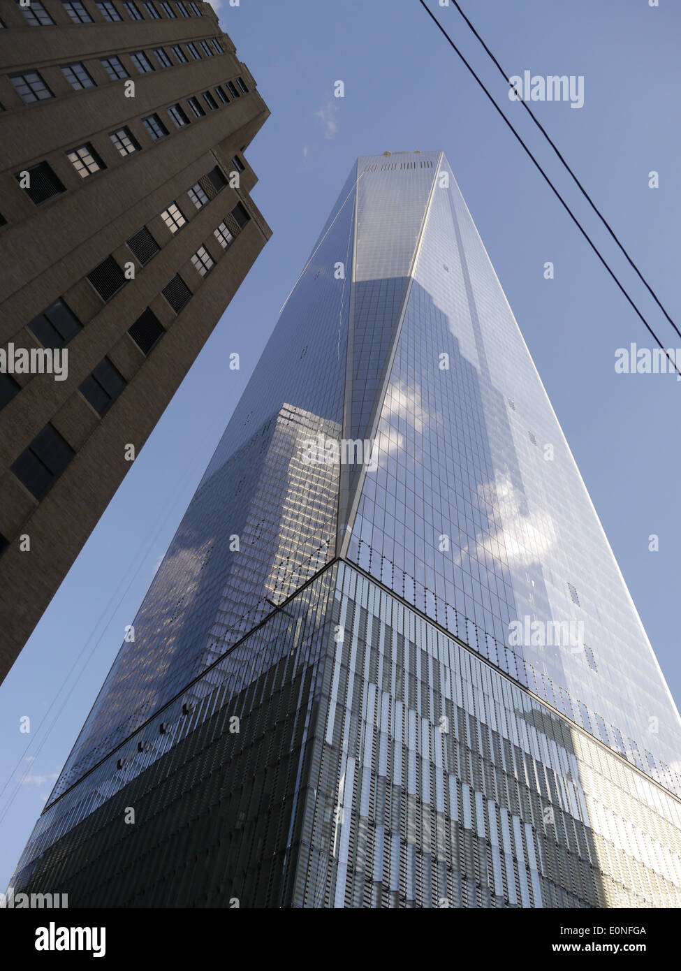 Looking up at the new Freedom Tower, One WTC Stock Photo Alamy